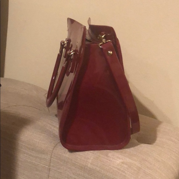 Purse - Picture 2 of 8